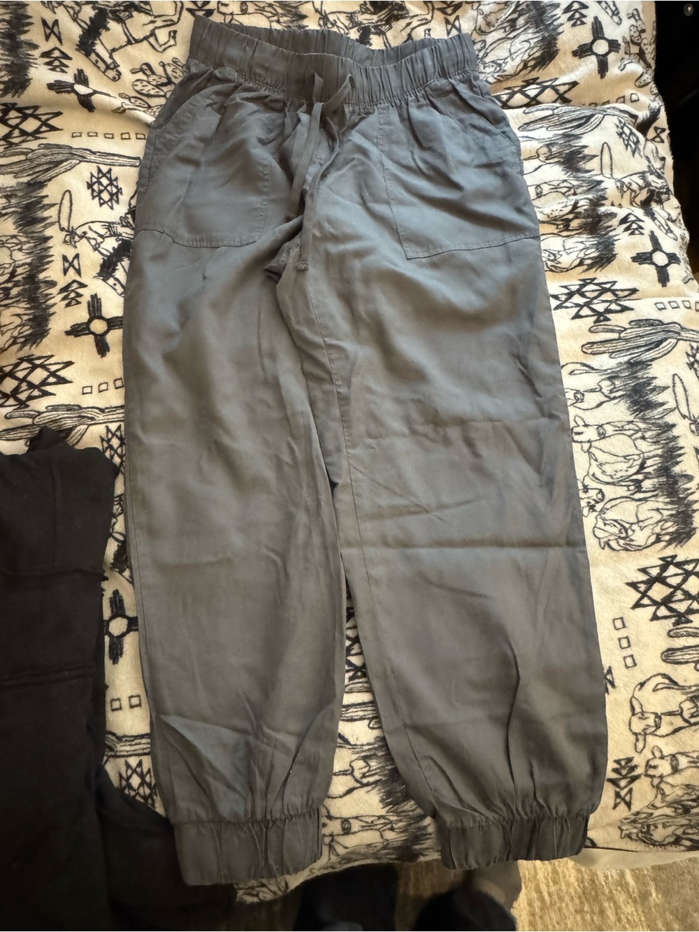 Universal thread joggers